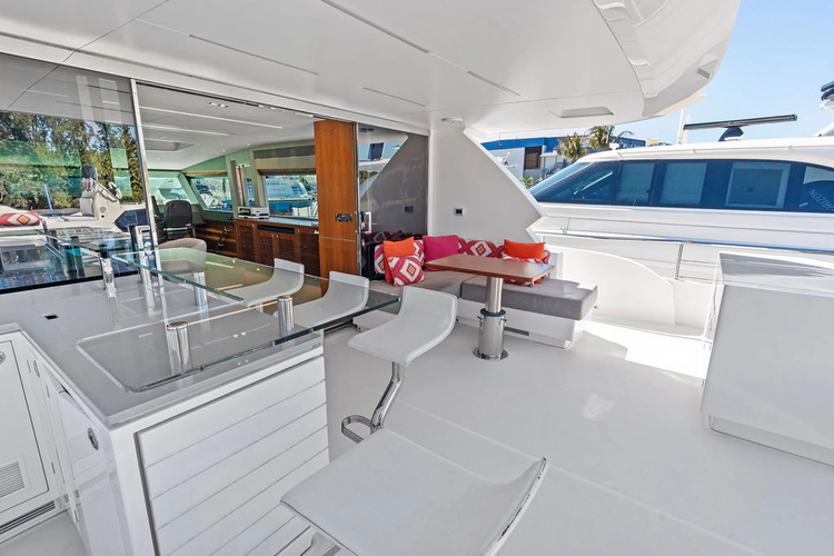 Genesis Yacht Photos Pics 