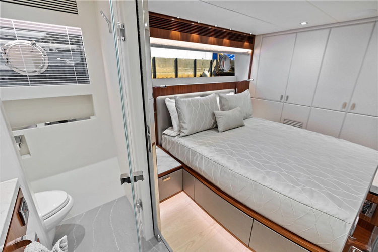 Genesis Yacht Photos Pics 