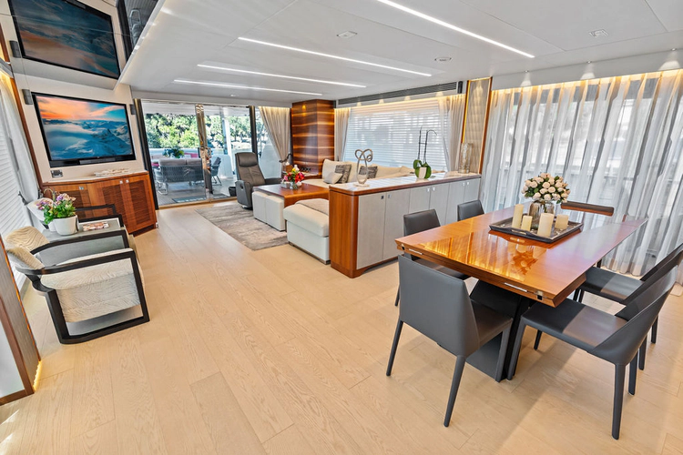 Genesis Yacht Photos Pics 