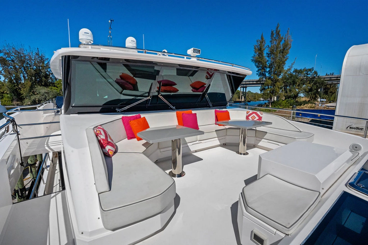 Genesis Yacht Photos Pics 