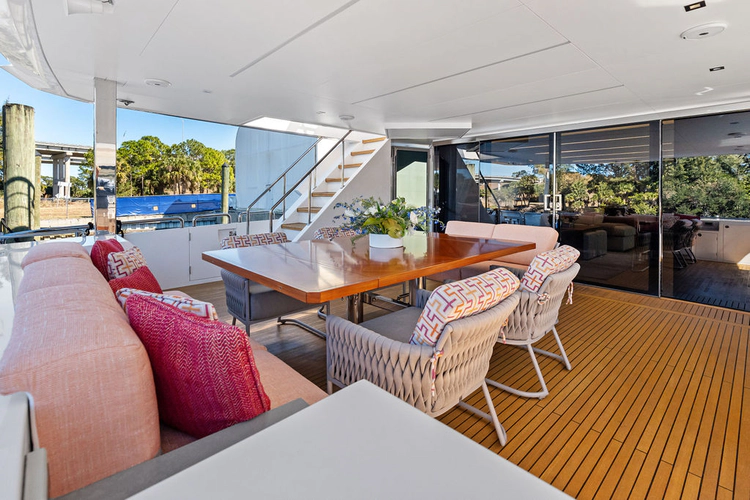 Genesis Yacht Photos Pics 