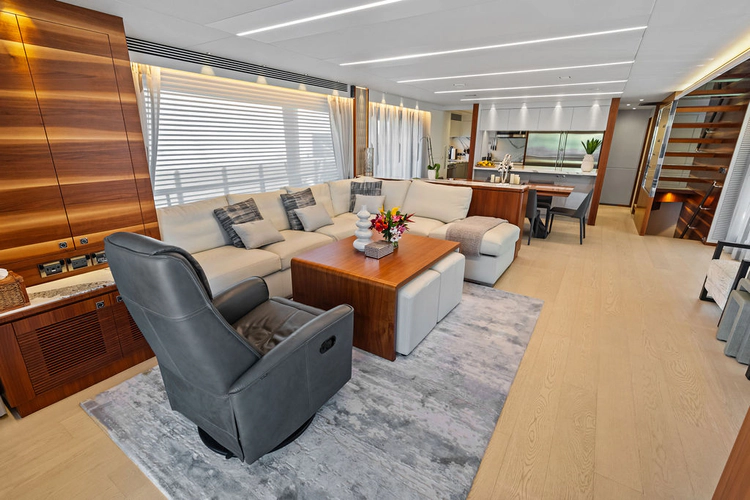 Genesis Yacht Photos Pics 