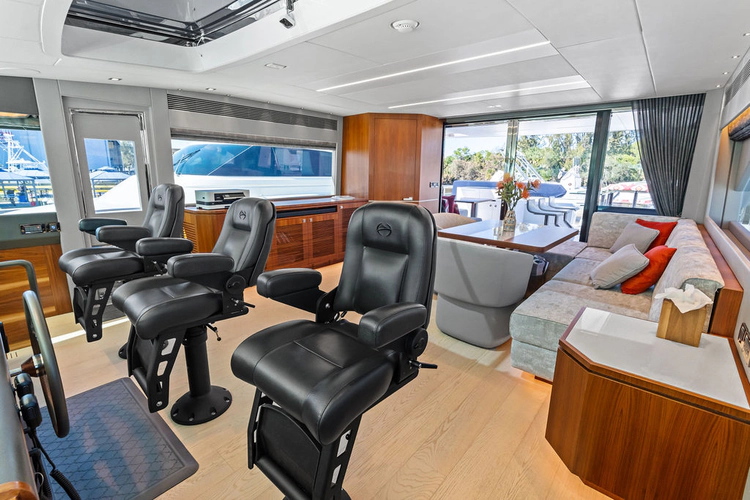 Genesis Yacht Photos Pics 