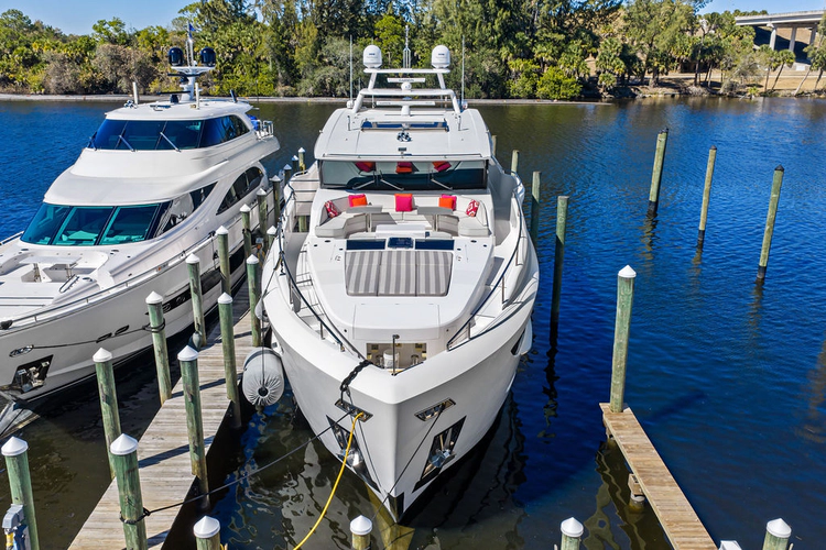 Genesis Yacht Photos Pics 