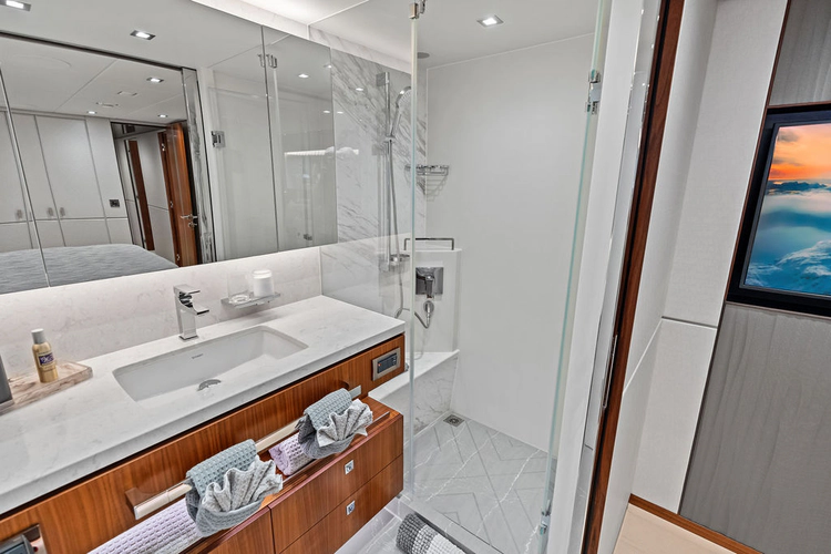 Genesis Yacht Photos Pics 