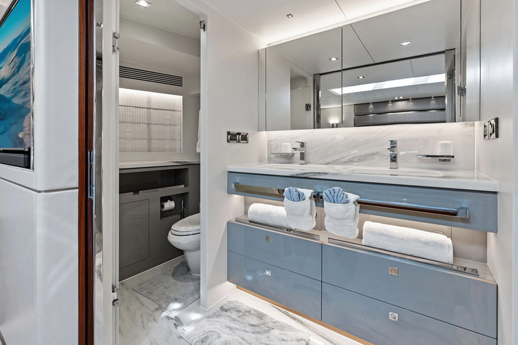 Genesis Yacht Photos Pics 