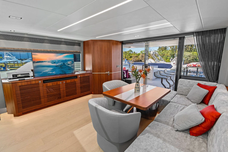 Genesis Yacht Photos Pics 