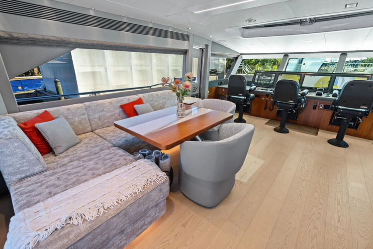 Genesis Yacht Photos Pics 