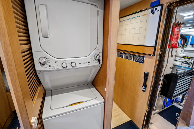 Genesis Yacht Photos Pics 