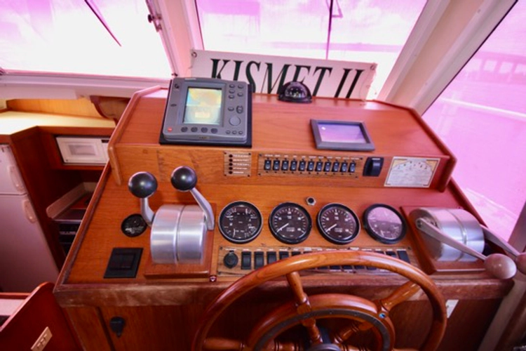 Kismet II Yacht Photos Pics 