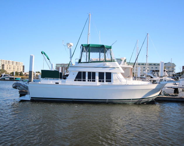 43' Mainship 2001