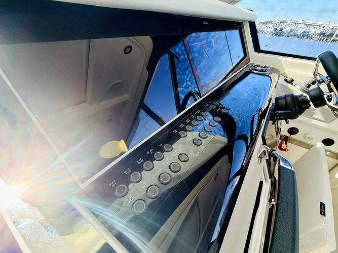 Elohim Yacht Photos Pics 