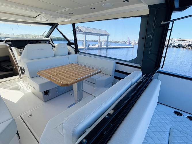 Elohim Yacht Photos Pics 