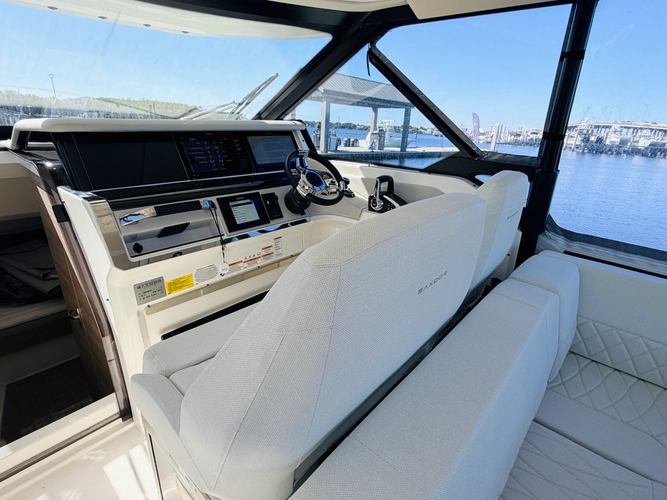 Elohim Yacht Photos Pics 