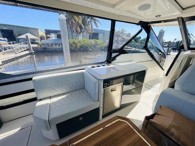 Elohim Yacht Photos Pics 