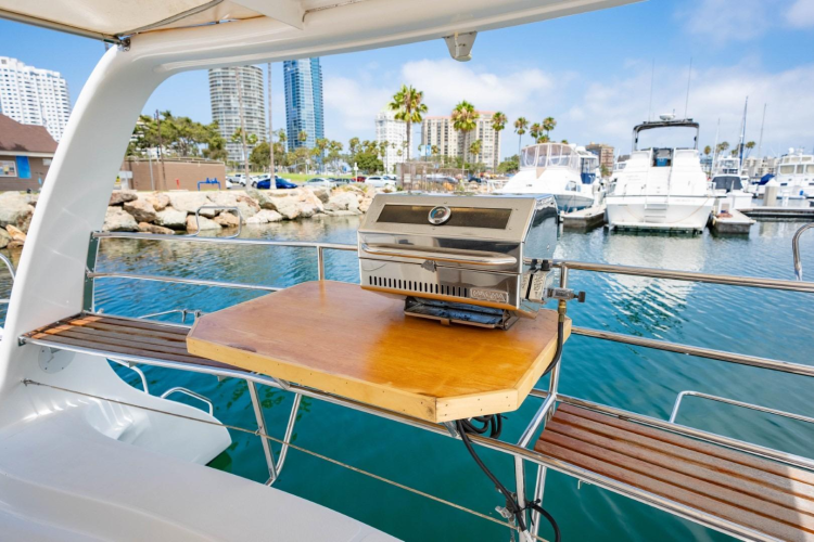 Making Waves Yacht Photos Pics 
