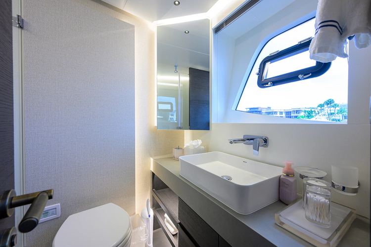 C3 Yacht Photos Pics 