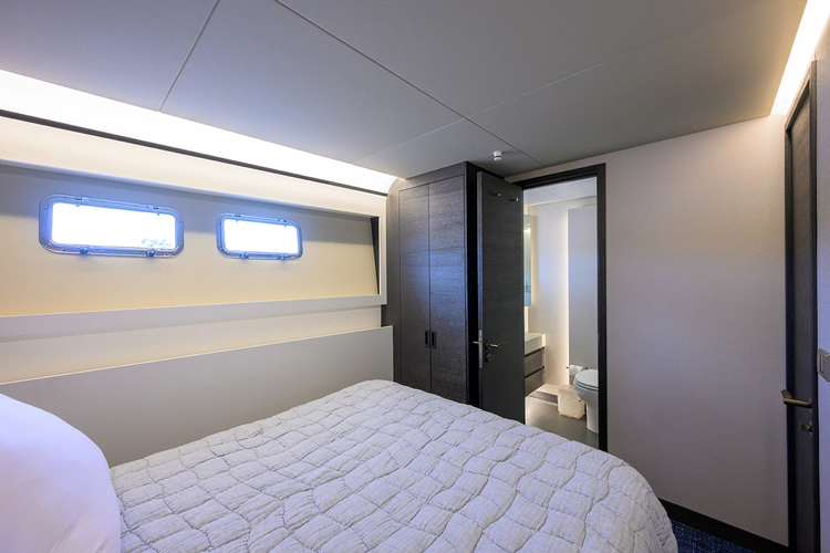 C3 Yacht Photos Pics 