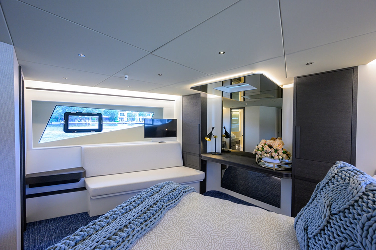 C3 Yacht Photos Pics 