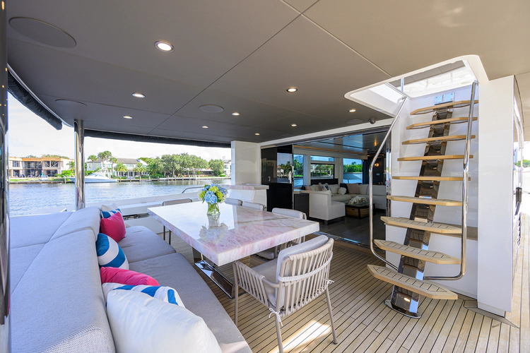 C3 Yacht Photos Pics 