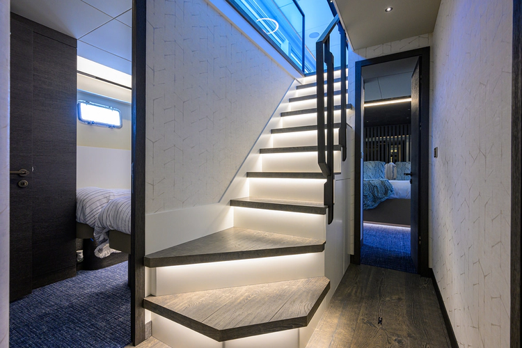 C3 Yacht Photos Pics 