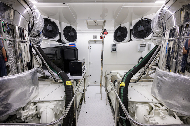 C3 Yacht Photos Pics 