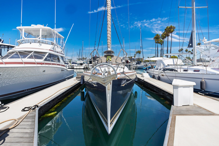 Liberte Yacht Photos Pics 