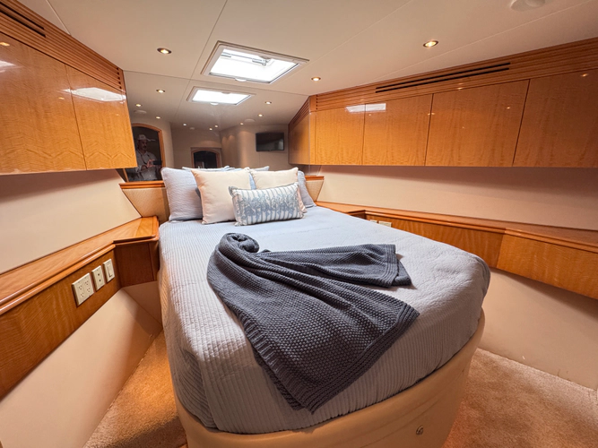 Time-2 Fly Yacht Photos Pics 