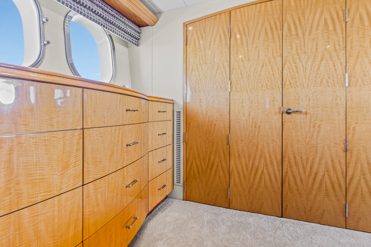 Time-2 Fly Yacht Photos Pics 