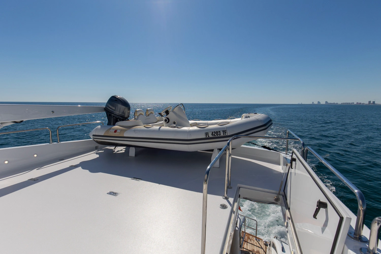 Time-2 Fly Yacht Photos Pics 