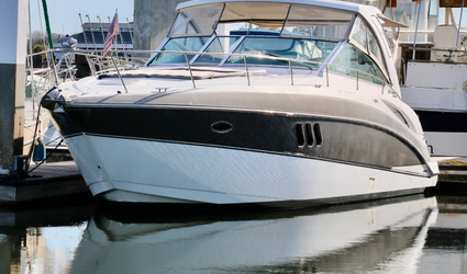 38' Cruisers Yachts 2013