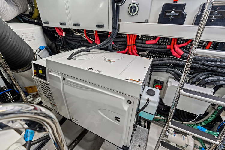 R&r Yacht Photos Pics 