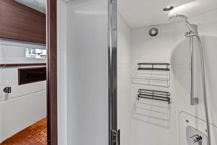 R&r Yacht Photos Pics 