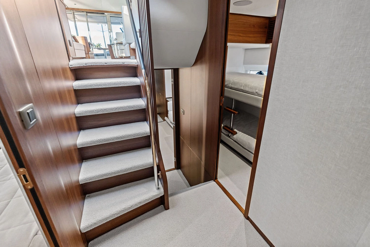 R&r Yacht Photos Pics 