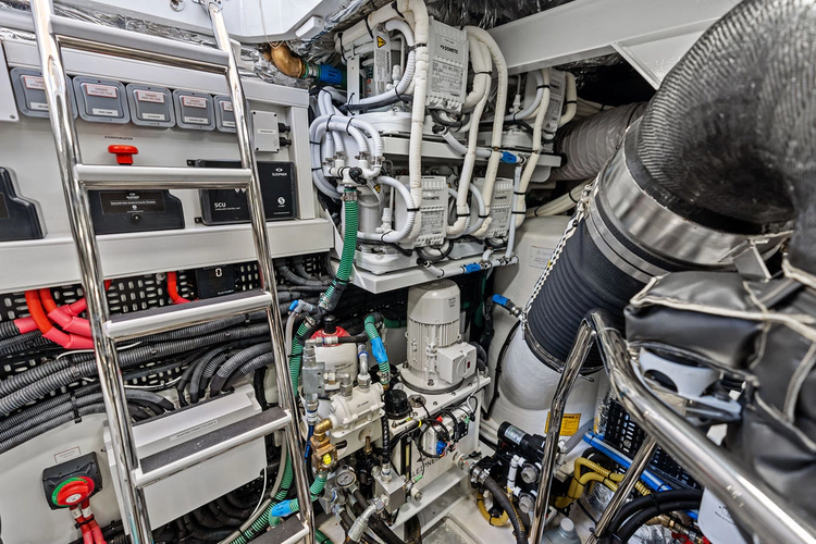 R&r Yacht Photos Pics 