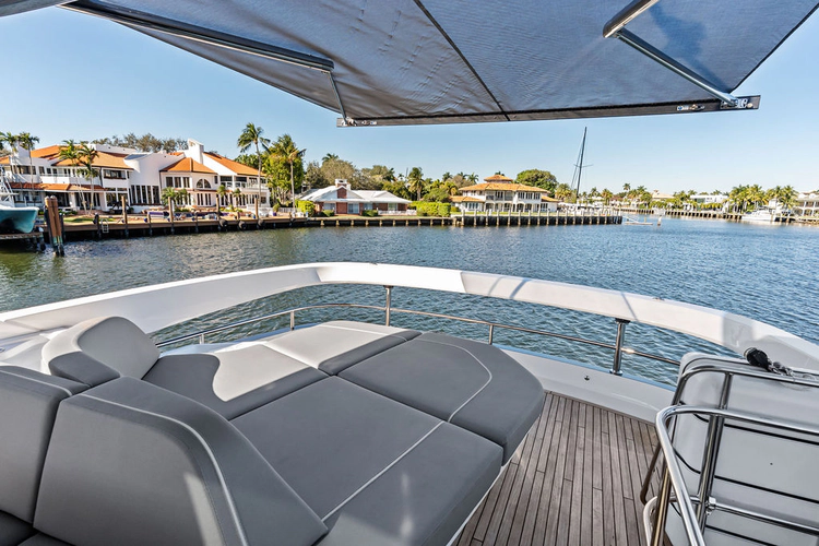 R&r Yacht Photos Pics 