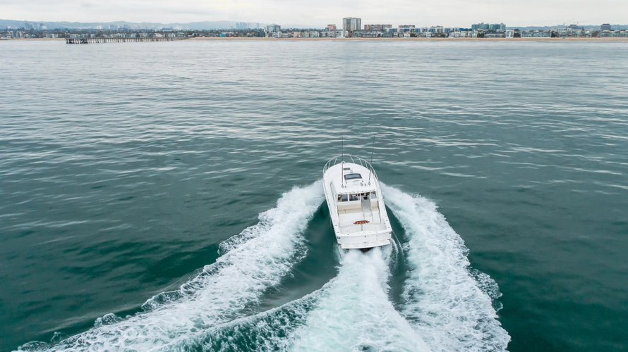 Commodore Two Yacht Photos Pics 