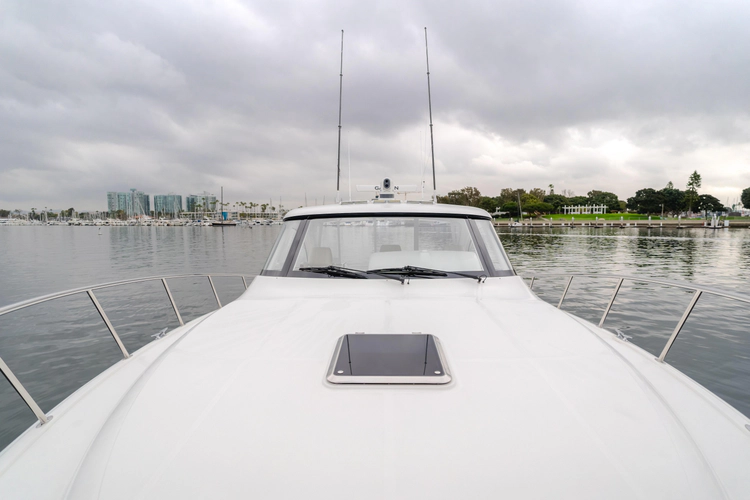 Commodore Two Yacht Photos Pics 