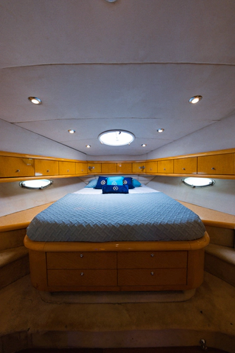 La More Yacht Photos Pics 