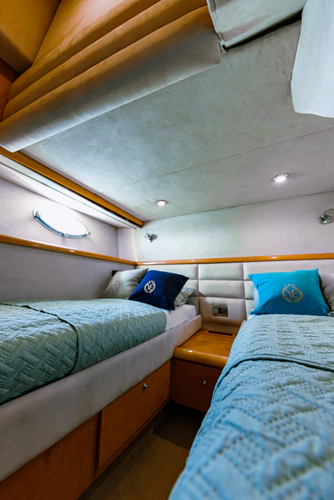 La More Yacht Photos Pics 