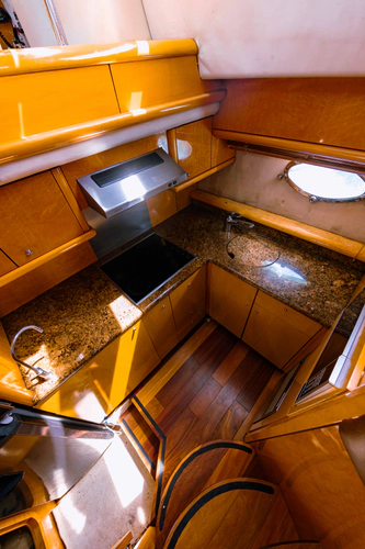 La More Yacht Photos Pics 