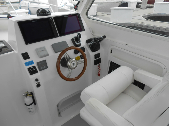 Caroline II Yacht Photos Pics 