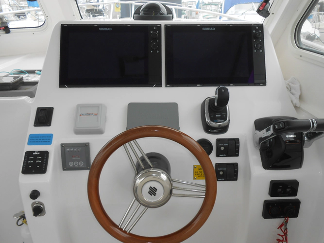 Caroline II Yacht Photos Pics 