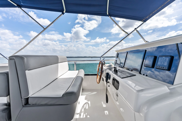 Solaris Yacht Photos Pics 