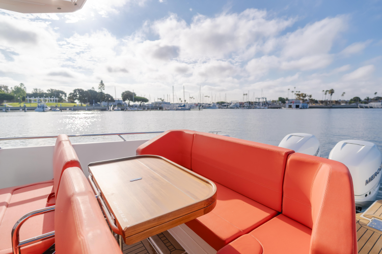 Intrepid Yacht Photos Pics 