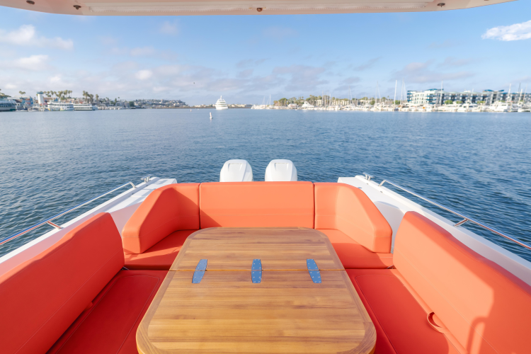 Intrepid Yacht Photos Pics 