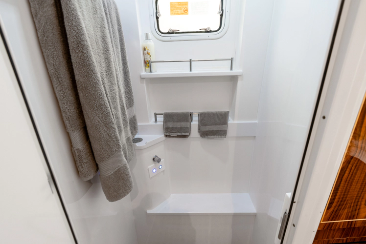 Dealer Demo Yacht Photos Pics 