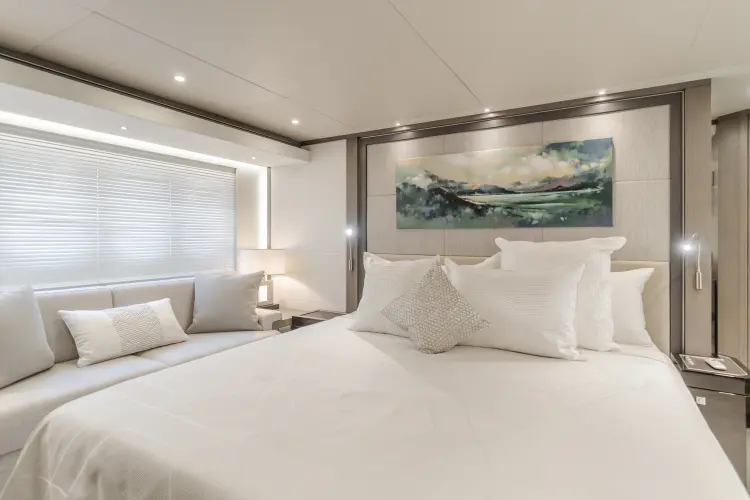 Gyrfalcon Yacht Photos Pics 