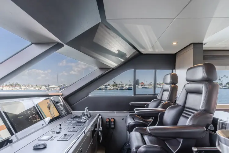 Gyrfalcon Yacht Photos Pics 