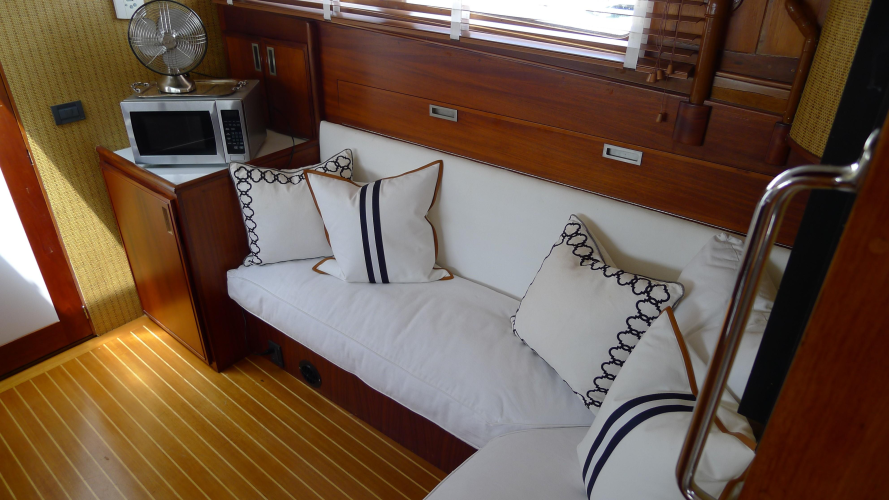 Dakota Yacht Photos Pics 